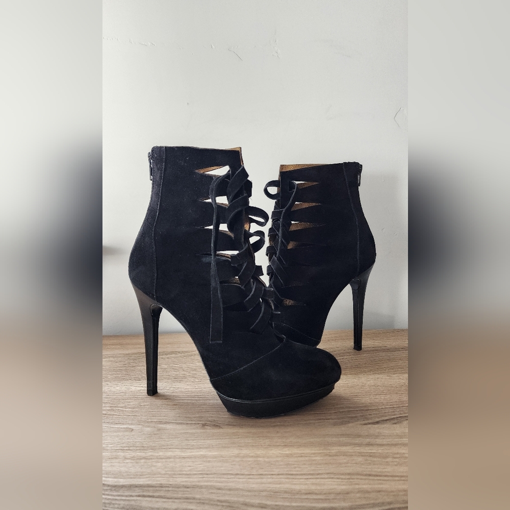 Booties - Picture 4 of 10